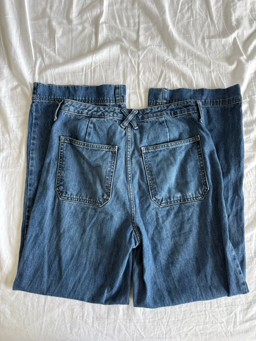 Universal Thread Light Wash Wide-Leg Jeans — US 8 - Picture 2 of 8